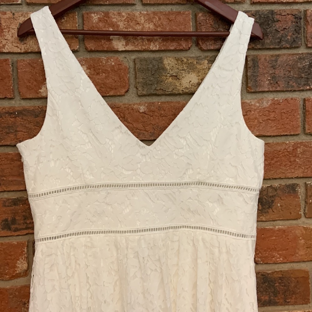 LAST CHANCE! DB Studio White Lace V Neck Bridal Dress - Picture 10 of 11